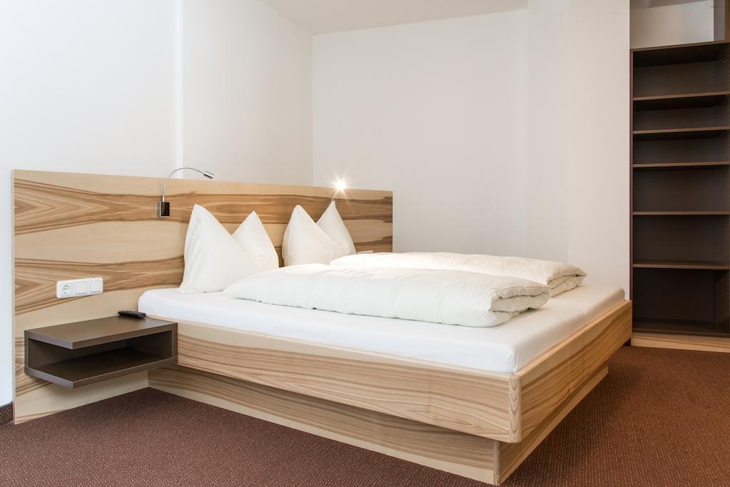 Appartements Plaija Санкт Антон ам Арлберг Стая снимка