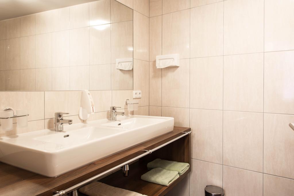Appartements Plaija Санкт Антон ам Арлберг Стая снимка